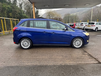 Used Ford Grand C-Max 2017 for sale - 77641015: Photo