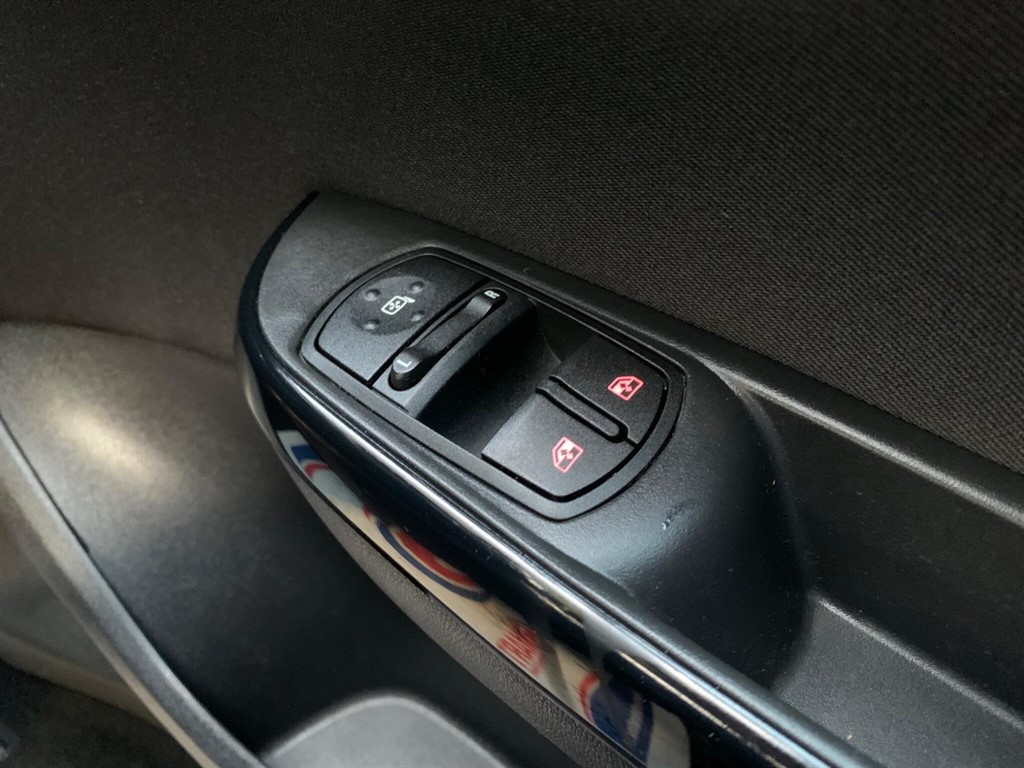 Used Vauxhall Corsa 2018 for sale - 77641000: Photo 20