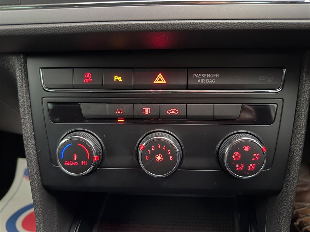 Used SEAT Leon 2019 for sale - 77641056: Photo 18