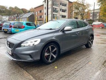 Used Volvo V40 2017 for sale - 76388945: Photo