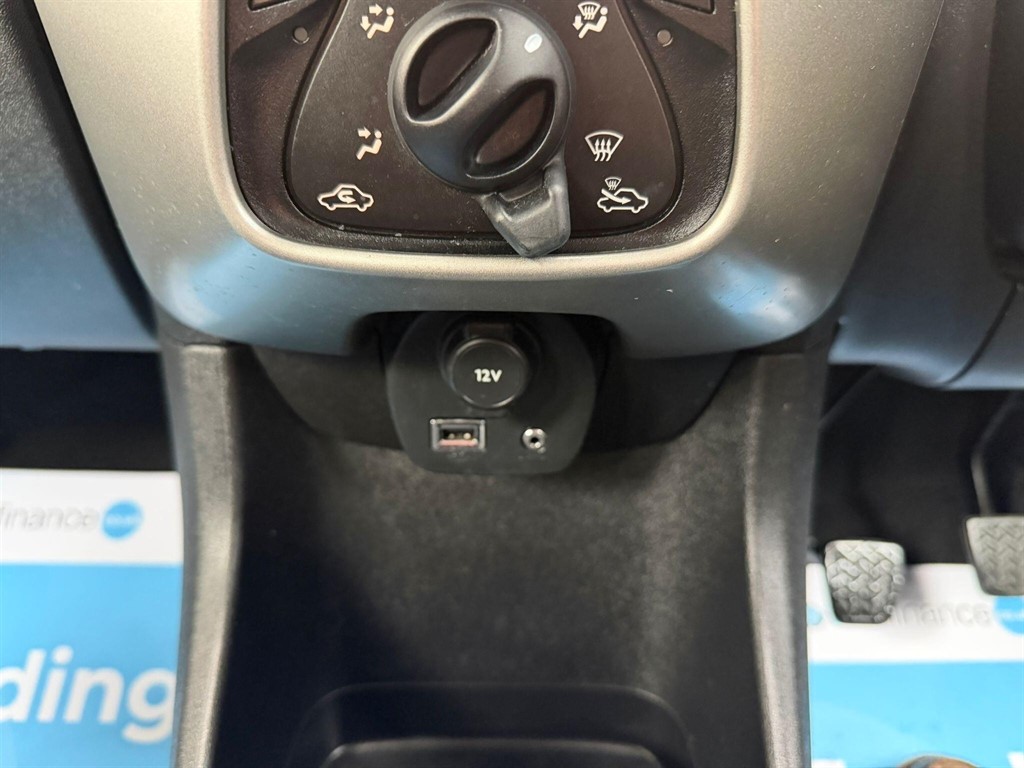 Used Peugeot 108 2015 for sale - 77641050: Photo 15