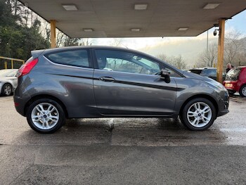 Used Ford Fiesta 2017 for sale - 77175171: Photo