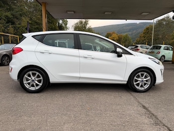 Used Ford Fiesta 2018 for sale - 76260120: Photo 4