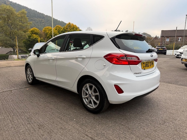Used Ford Fiesta 2018 for sale - 76260120: Photo 8