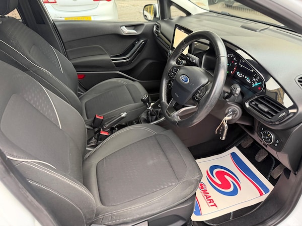 Used Ford Fiesta 2018 for sale - 76260120: Photo 9