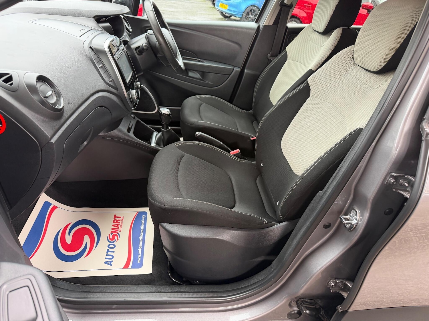 Used Renault Captur 2018 for sale - 76634083: Photo 11