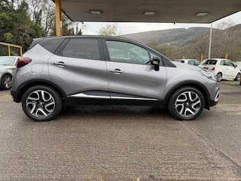 Used Renault Captur 2018 for sale - 76634083: Photo