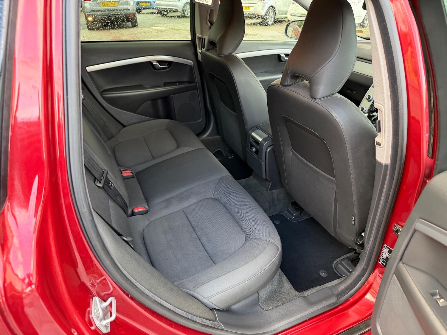 Used Volvo V70 2015 for sale - 76606904: Photo 10