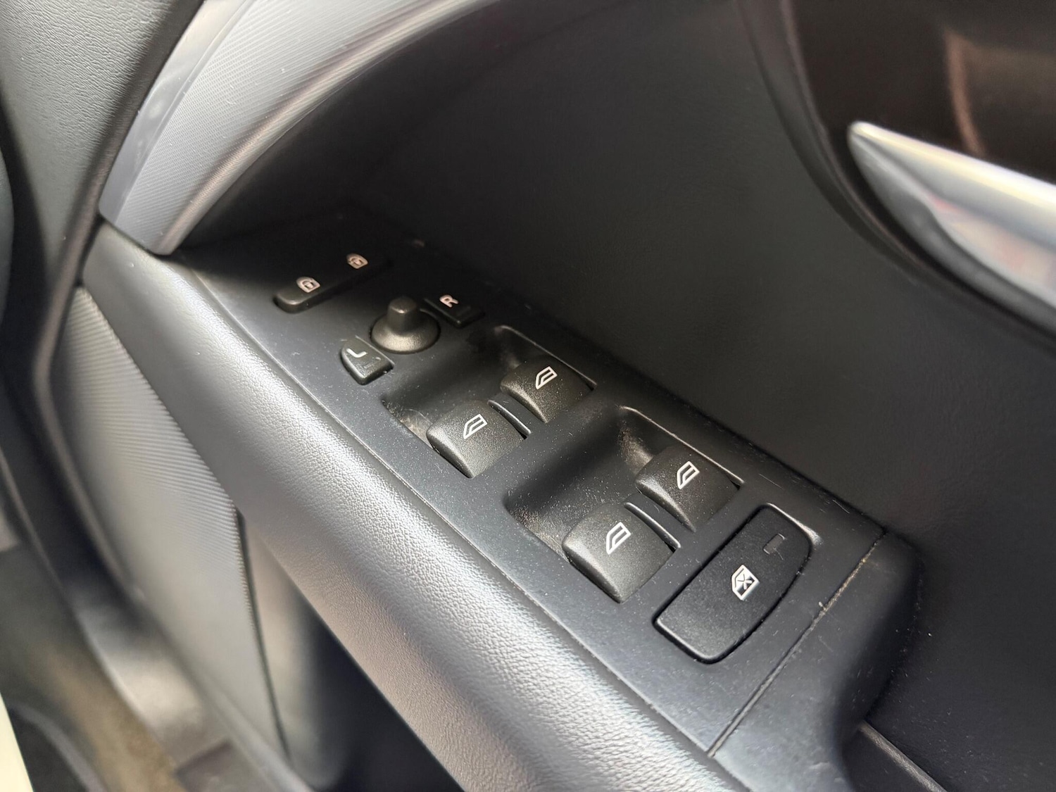 Used Volvo V70 2015 for sale - 76606904: Photo 18