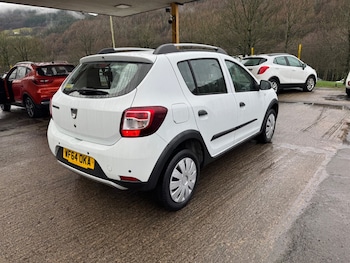 Used Dacia Sandero Stepway 2014 for sale - 77640994: Photo