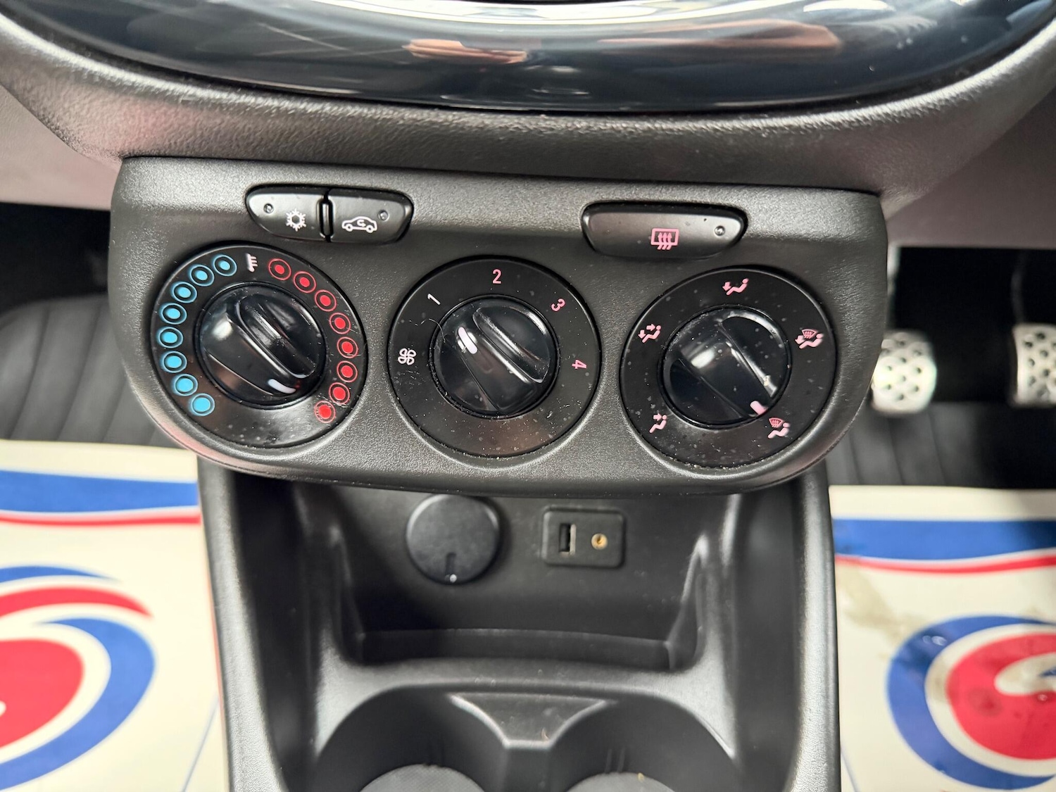 Used Vauxhall Corsa for sale - 76850264: Photo 18