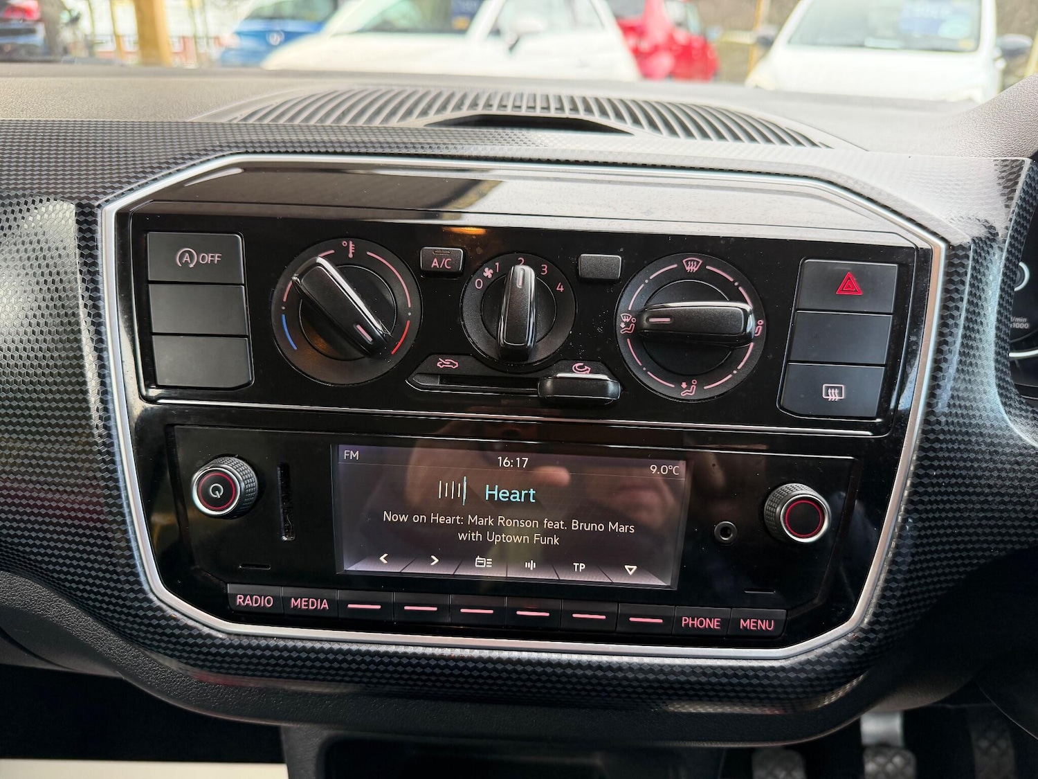 Used Volkswagen up! 2019 for sale - 76952463: Photo 17