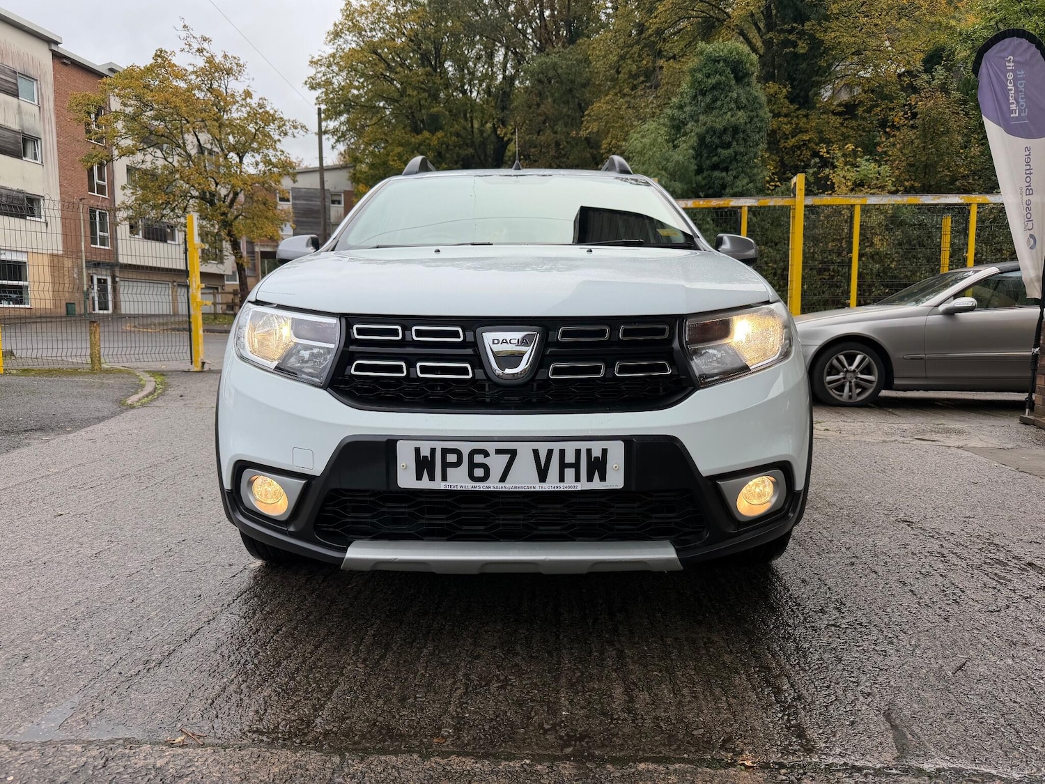 Used Dacia Sandero Stepway 2018 for sale - 76993888: Photo 2