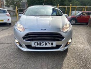 Used Ford Fiesta 2015 for sale - 76122927: Photo