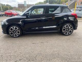 Used Suzuki Swift 2018 for sale - 76060877: Photo 4