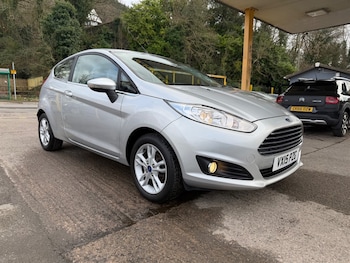 Used Ford Fiesta 2015 for sale - 77641051: Photo