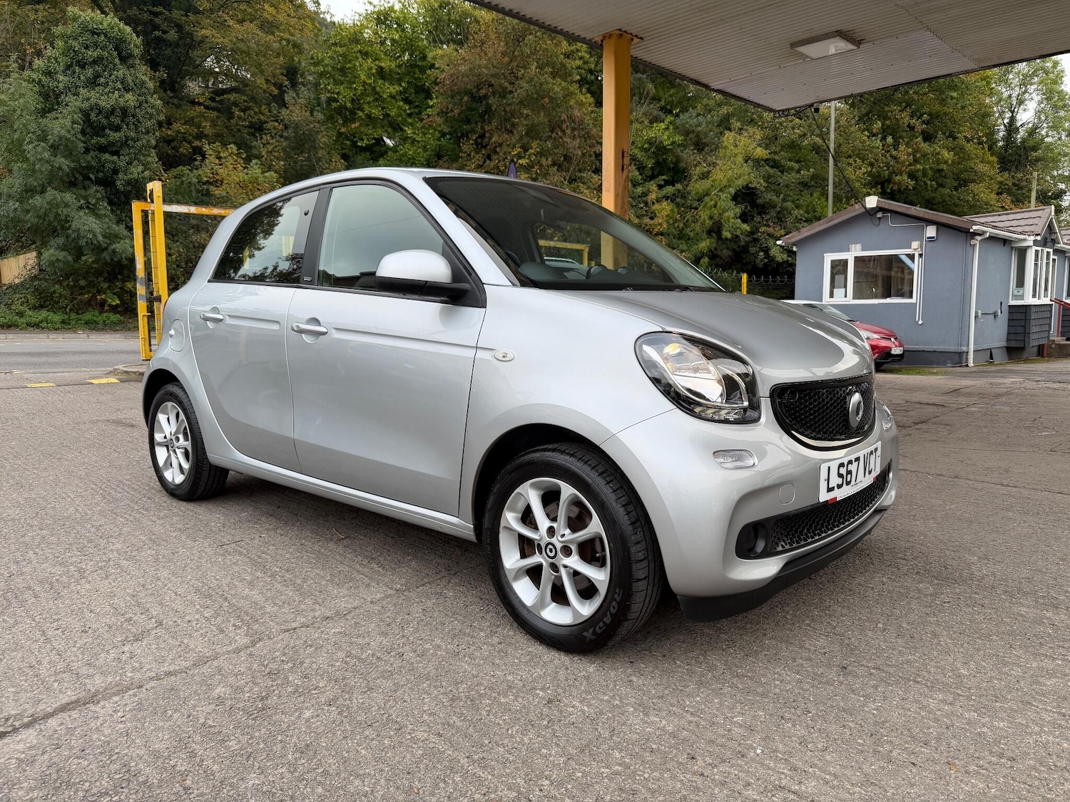 Used smart forfour 2017 for sale - 76360535: Photo 1