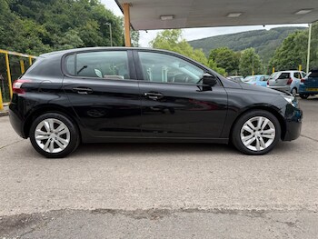 Used Peugeot 308 2015 for sale - 78456829: Photo