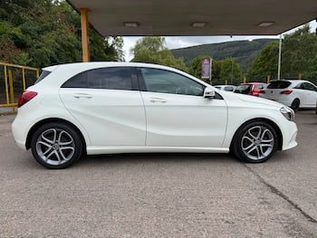 Used Mercedes-Benz 200 2018 for sale - 79652855: Photo