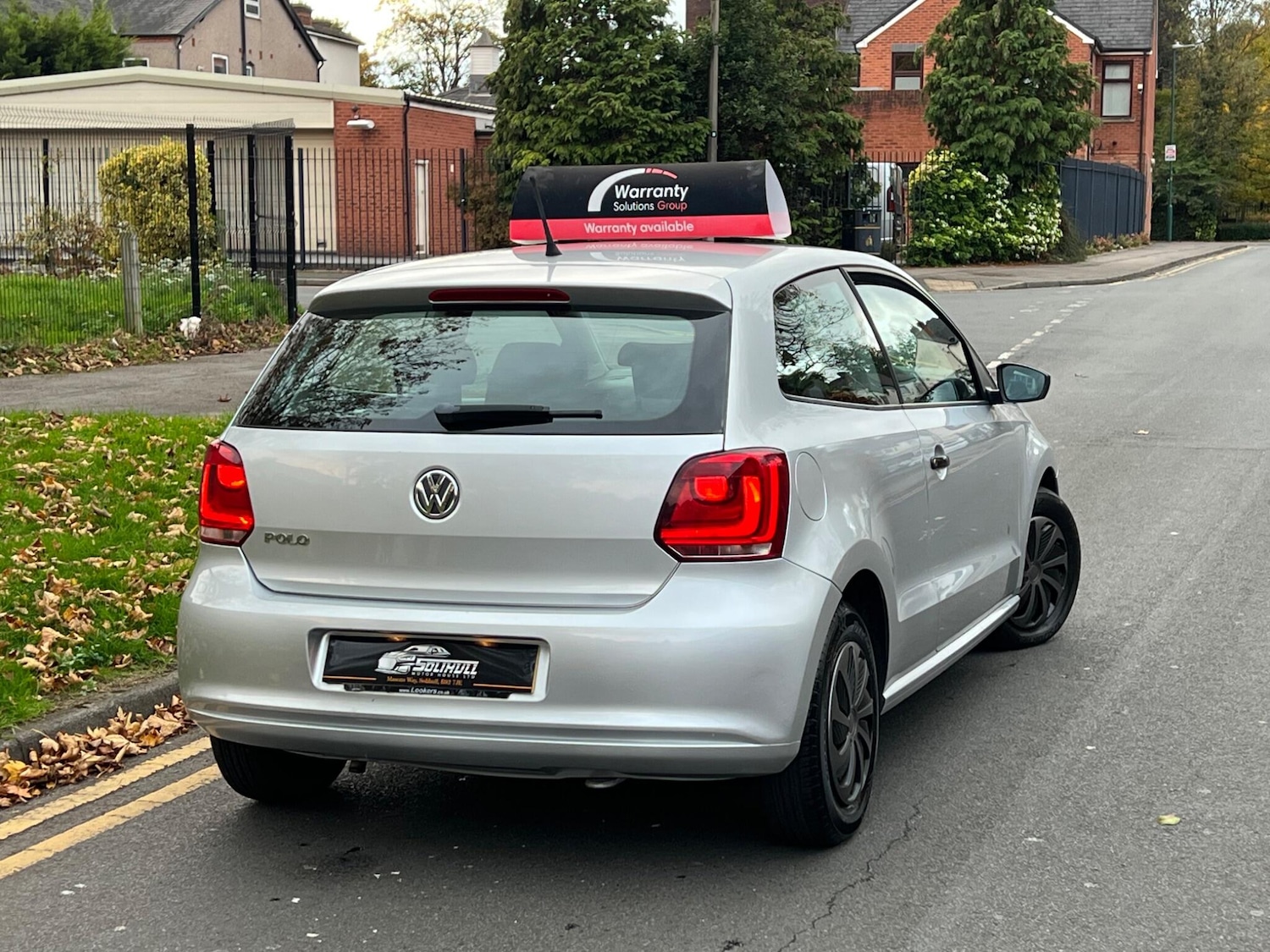 Used Volkswagen Polo 2011 for sale - 76440294: Photo 2