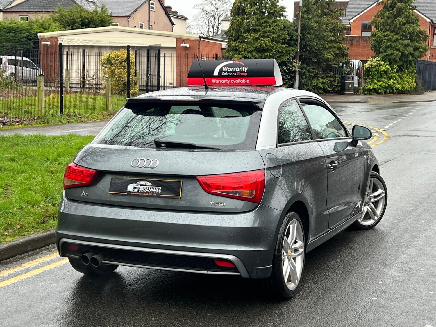 Used Audi A1 2011 for sale - 77633680: Photo 2