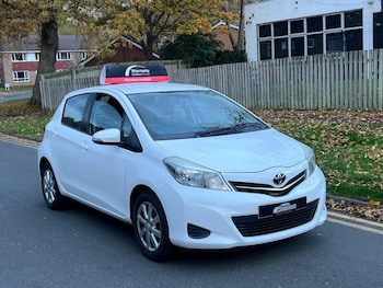 Used Toyota Yaris 2013 for sale - 76513220: Photo