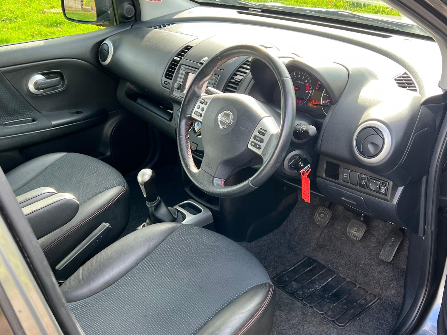 Used Nissan Note 2011 for sale - 76361082: Photo 8