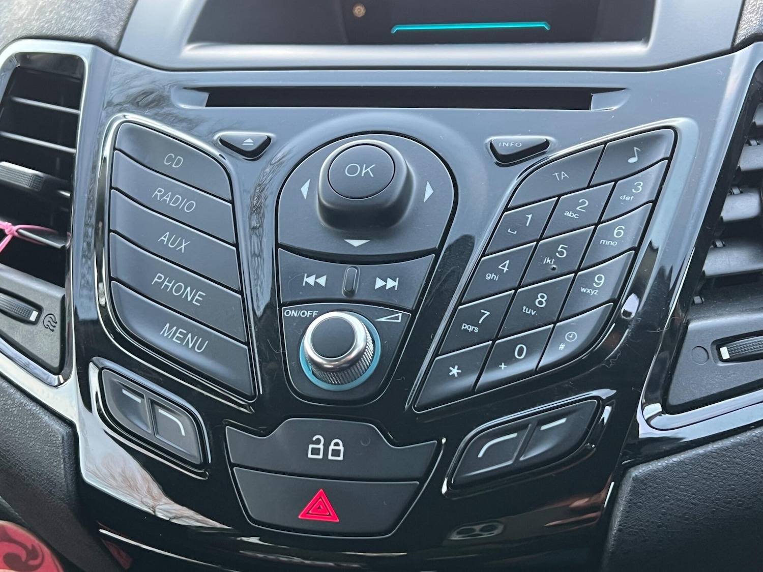 Used Ford Fiesta 2013 for sale - 76952538: Photo 10