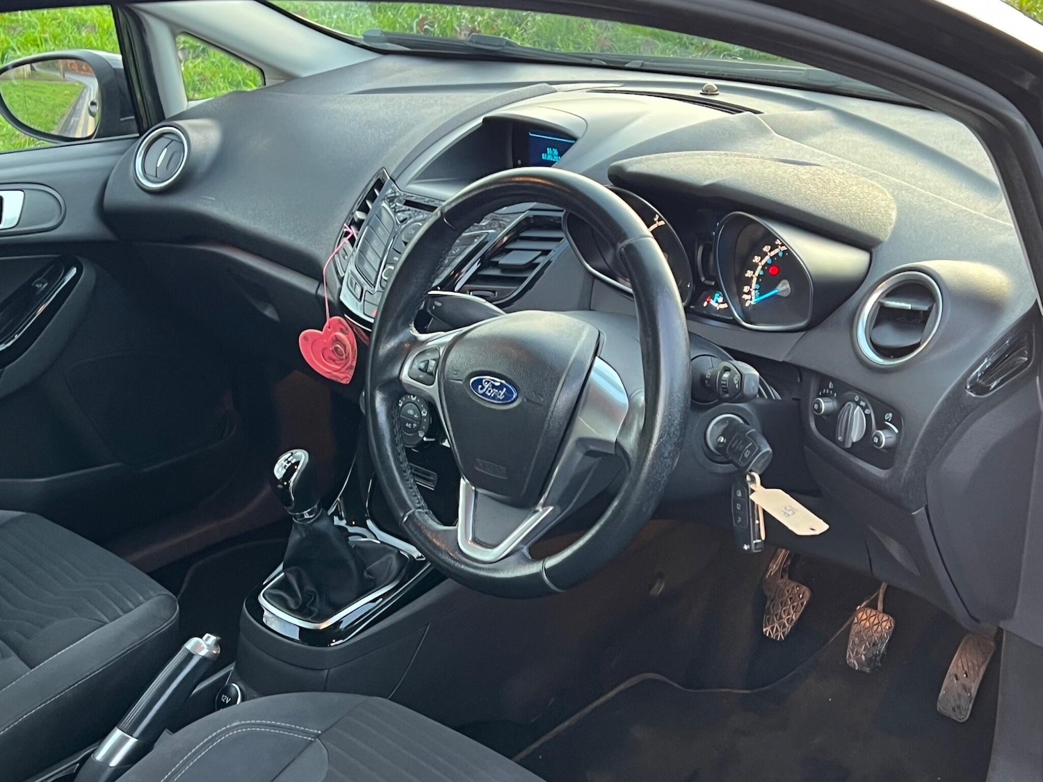 Used Ford Fiesta 2013 for sale - 76952538: Photo 8