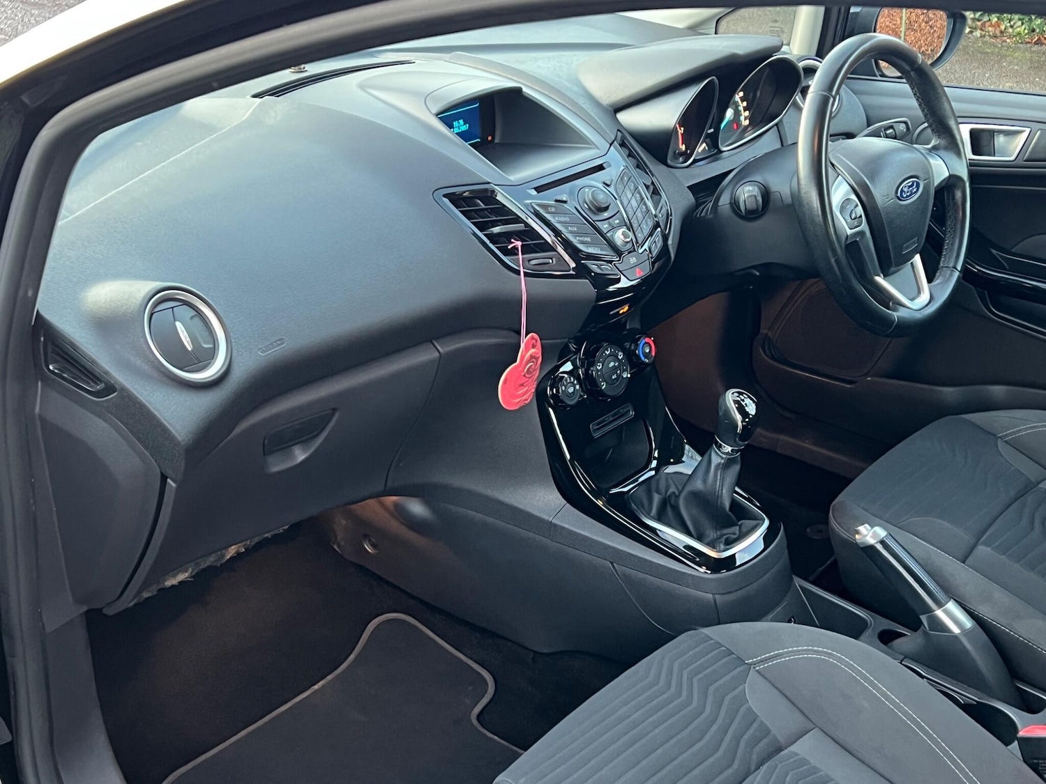 Used Ford Fiesta 2013 for sale - 76952538: Photo 9