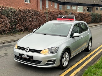 Used Volkswagen Golf 2015 for sale - 77793434: Photo