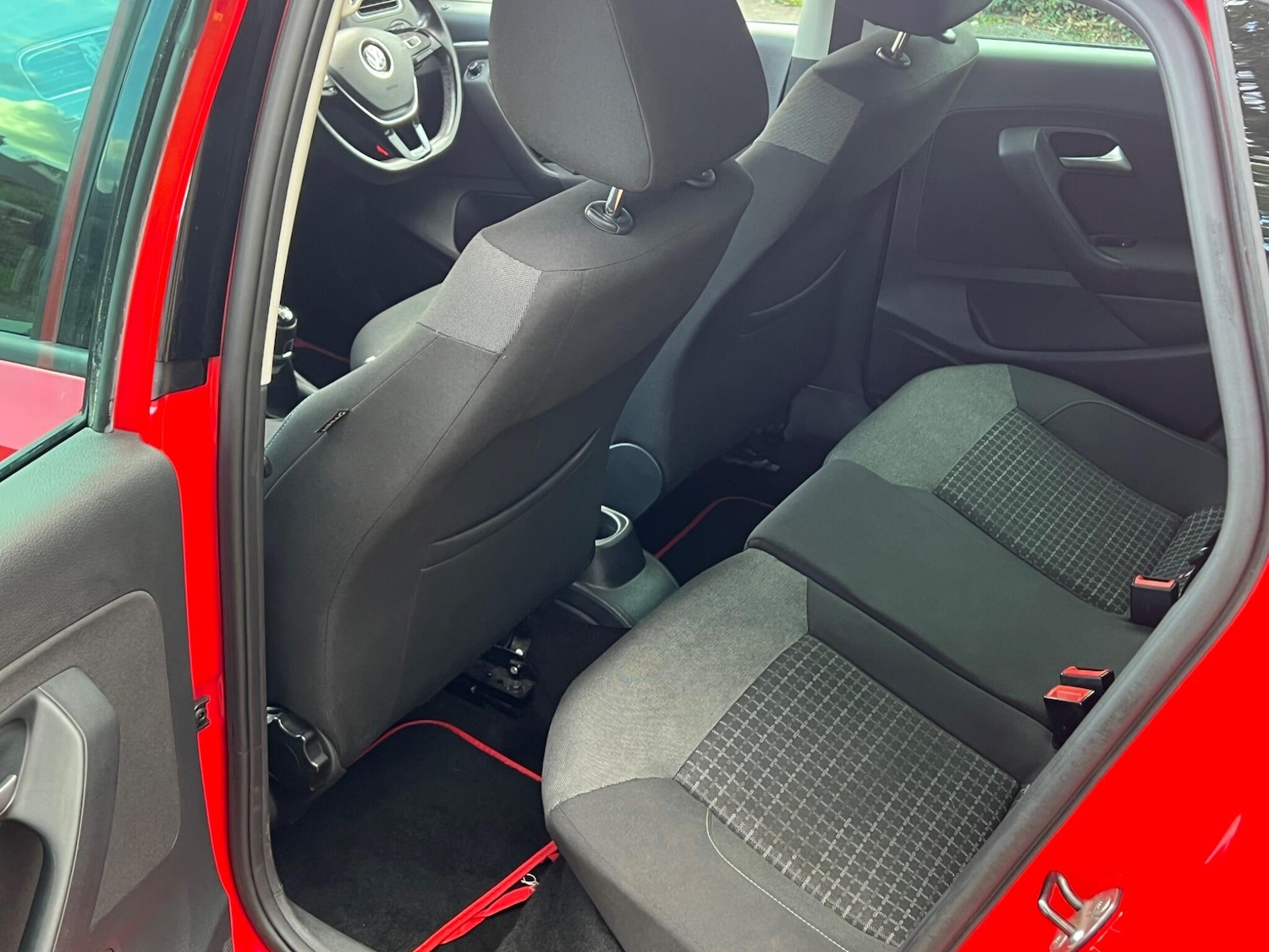 Used Volkswagen Polo 2017 for sale - 76607360: Photo 11