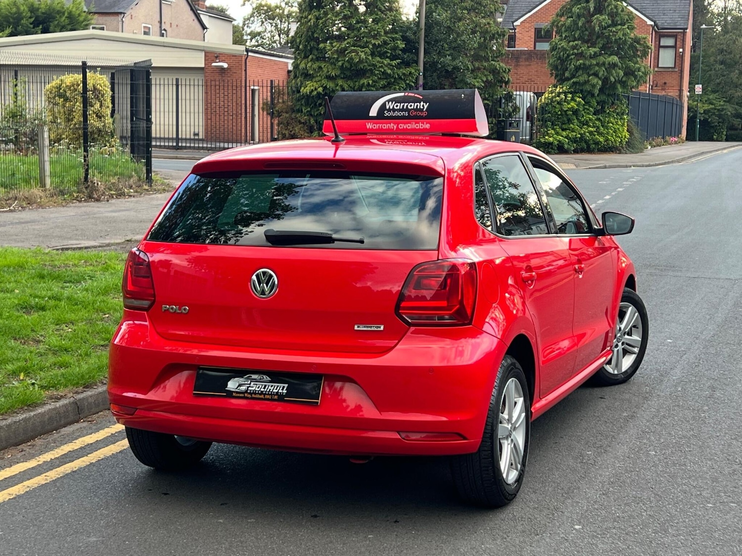 Used Volkswagen Polo 2017 for sale - 76607360: Photo 2