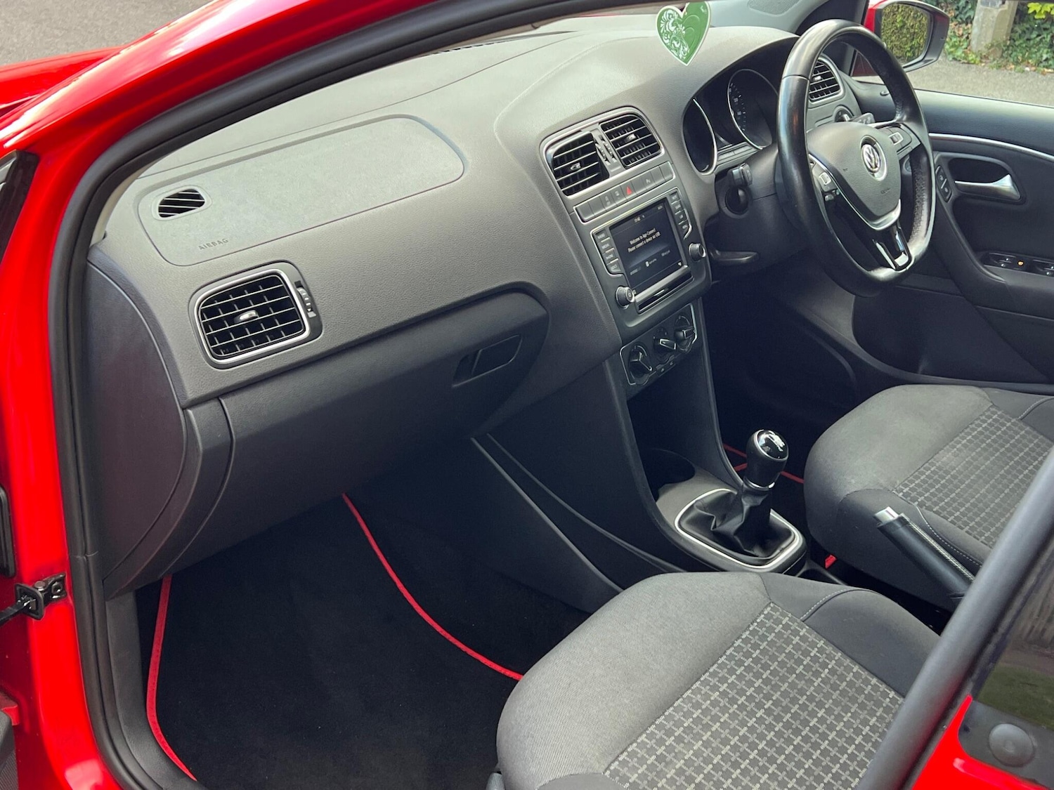 Used Volkswagen Polo 2017 for sale - 76607360: Photo 9