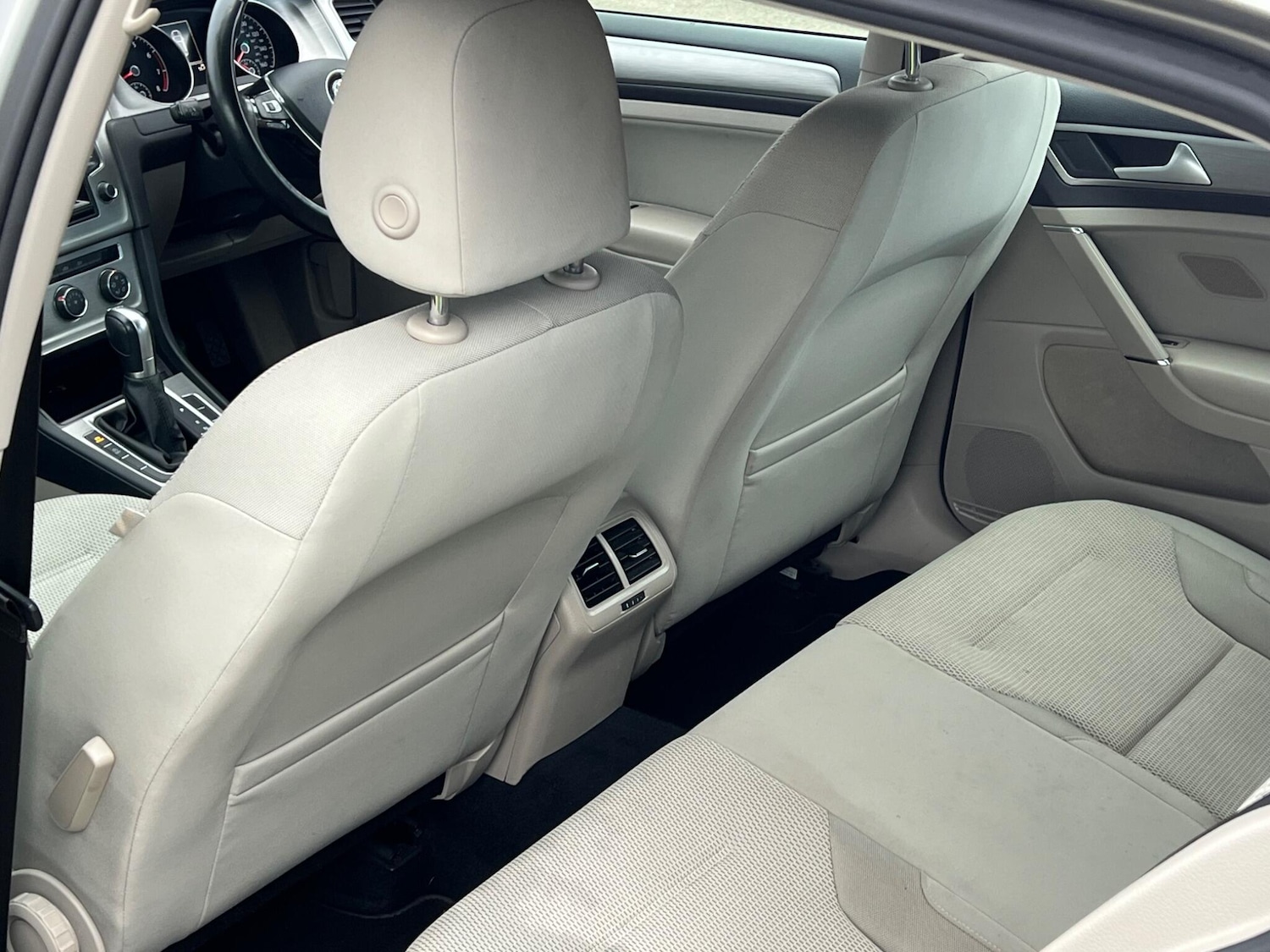 Used Volkswagen Golf 2014 for sale - 77320458: Photo 11