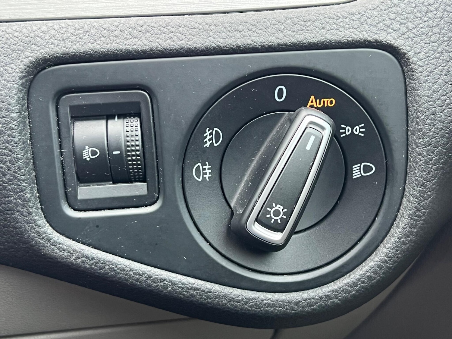 Used Volkswagen Golf 2014 for sale - 77320458: Photo 17