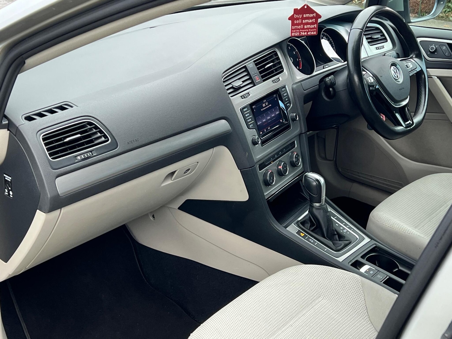 Used Volkswagen Golf 2014 for sale - 77320458: Photo 9