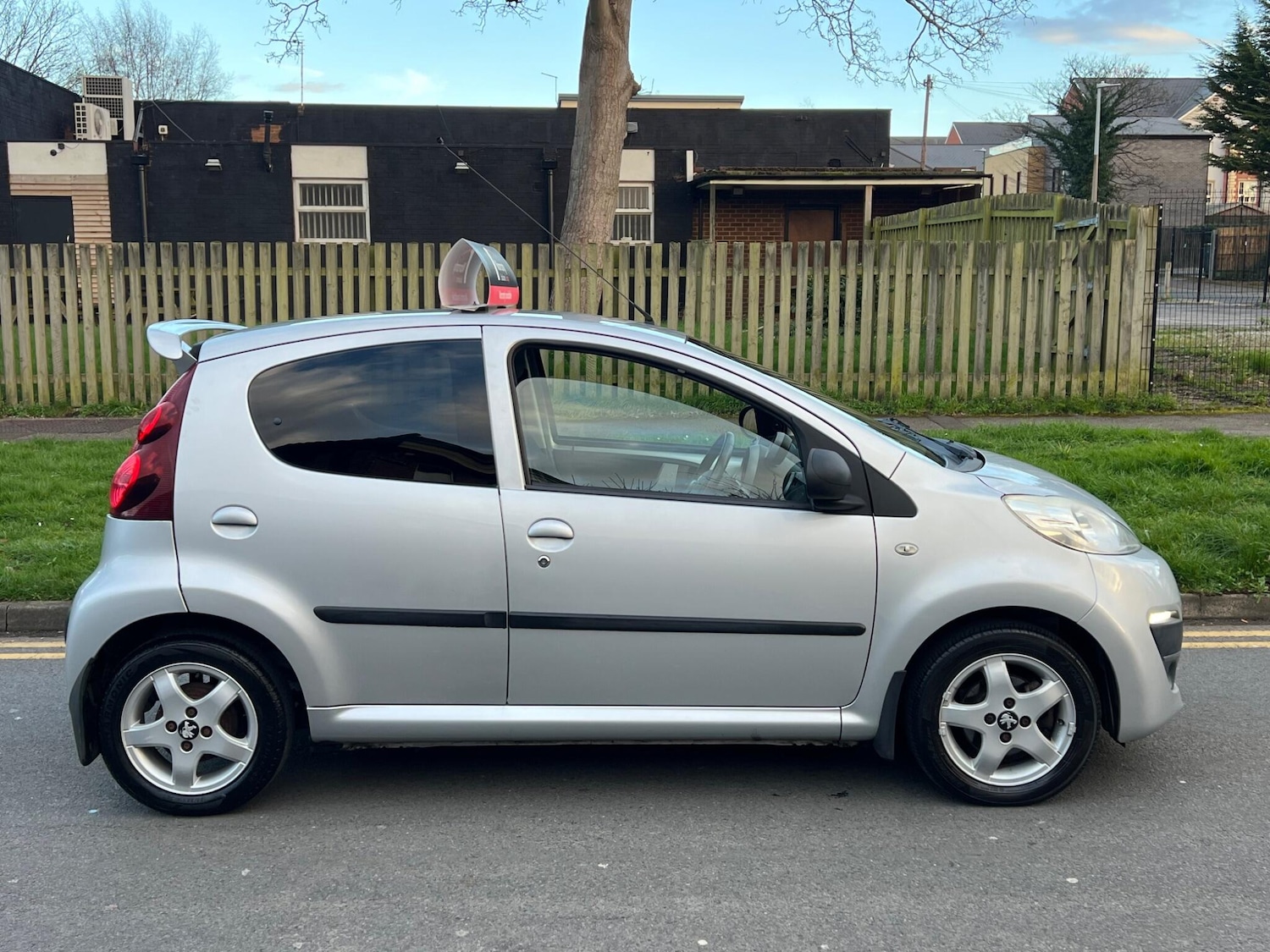 Used Peugeot 107 2012 for sale - 77892410: Photo 7