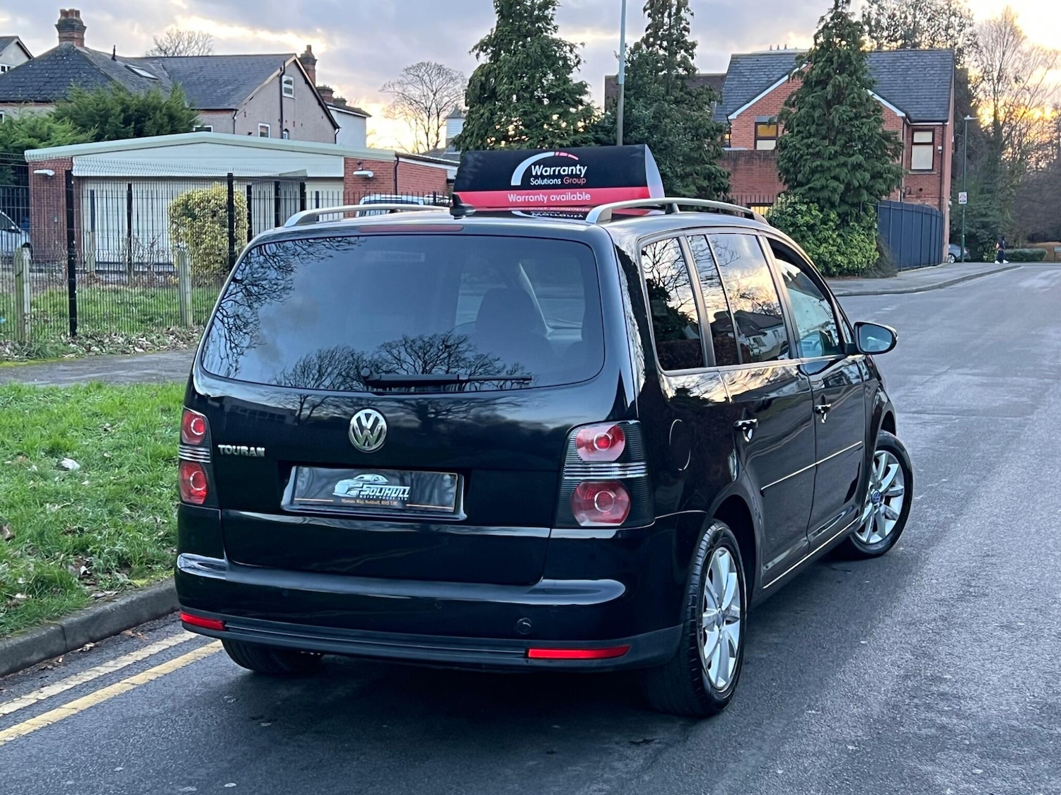 Used Volkswagen Touran 2010 for sale - 77496139: Photo 2