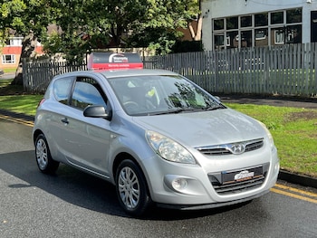 Used Hyundai i20 2009 for sale - 76632745: Photo