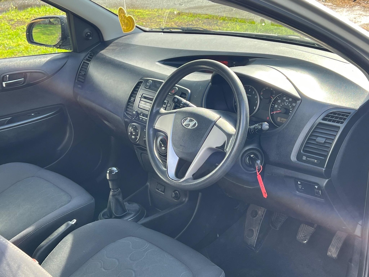 Used Hyundai i20 2009 for sale - 76632745: Photo 8