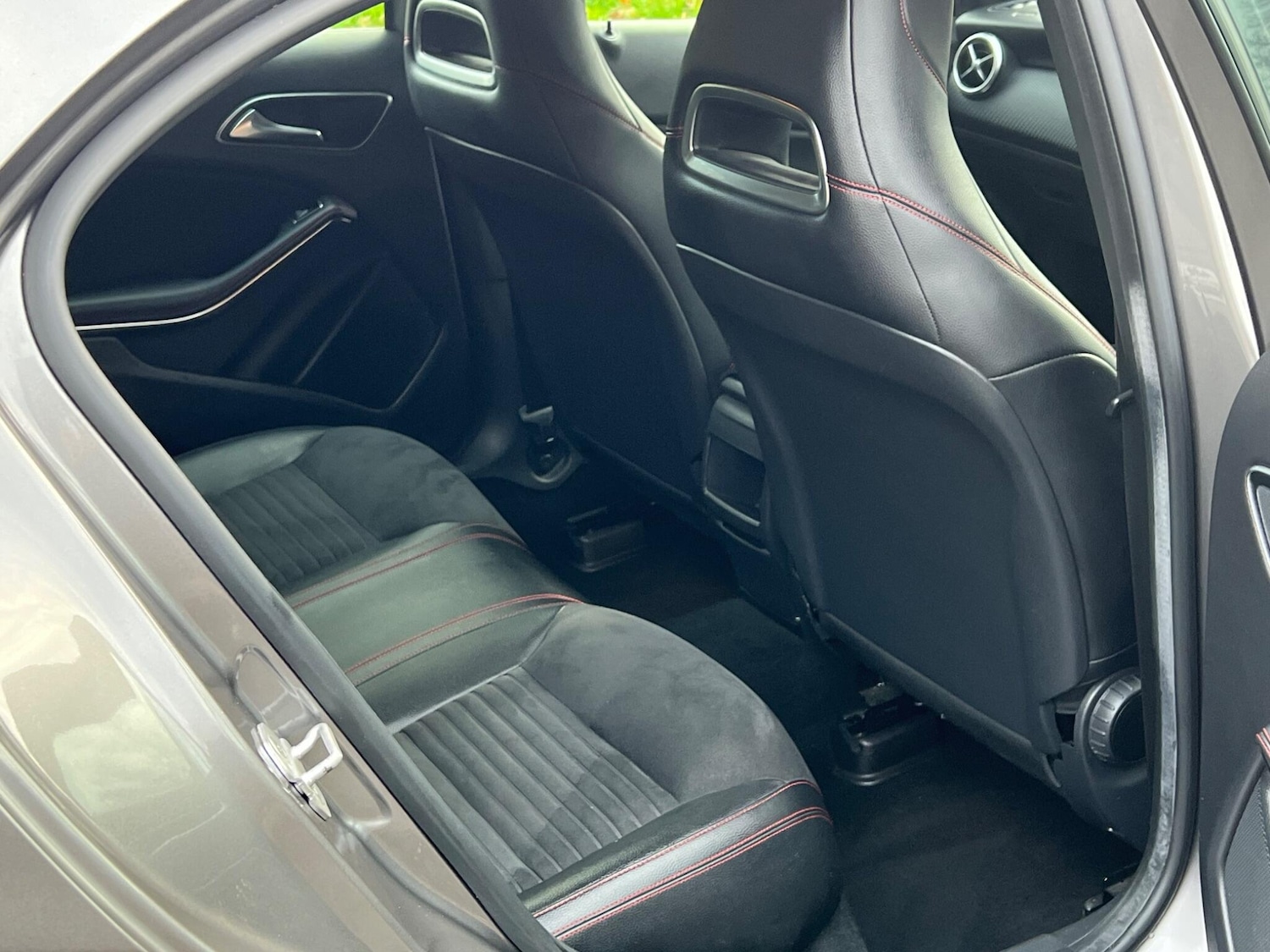 Used Mercedes-Benz A-Class 2014 for sale - 76607113: Photo 10