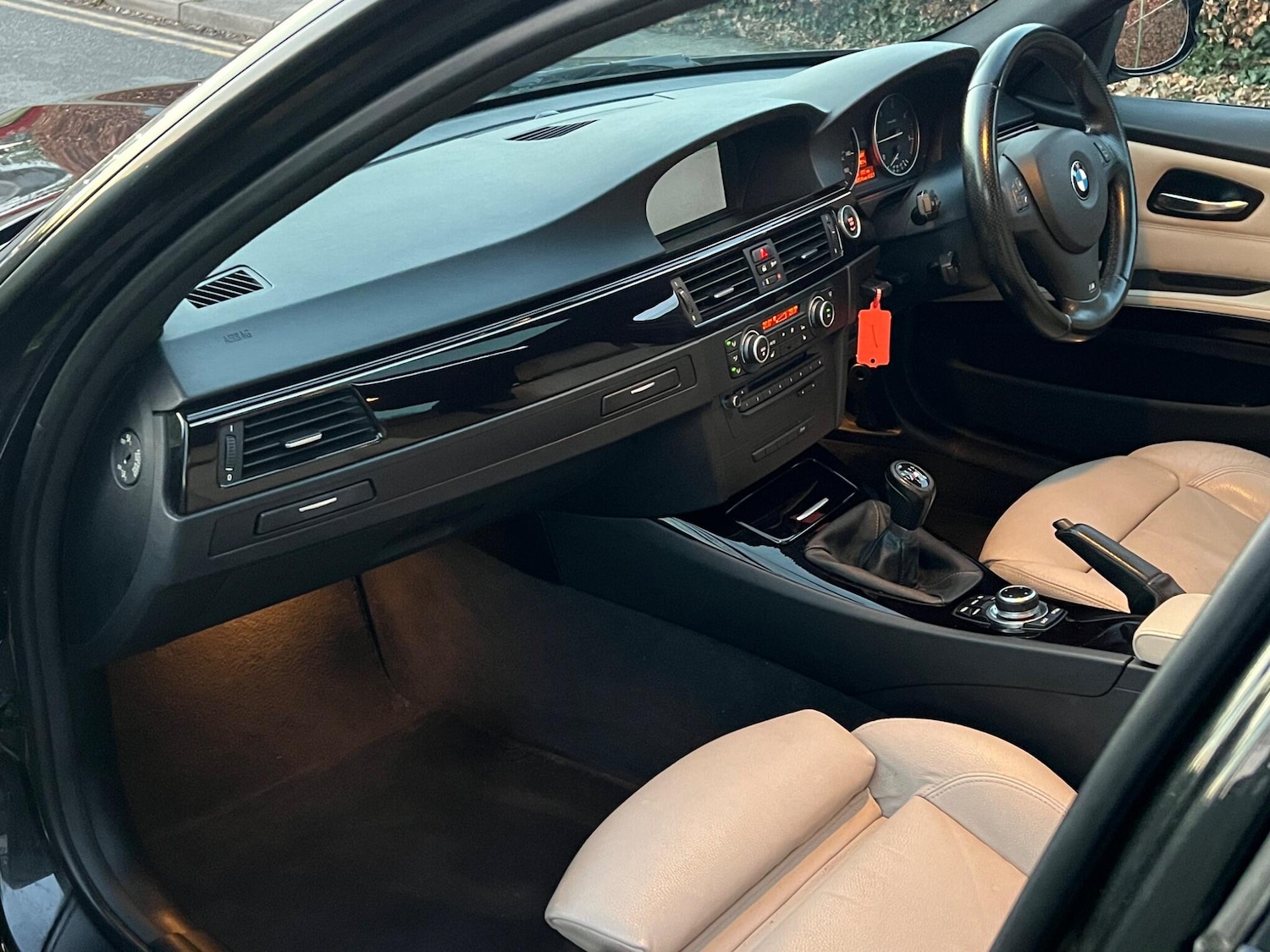 Used BMW 3 Series 2011 for sale - 76899595: Photo 9