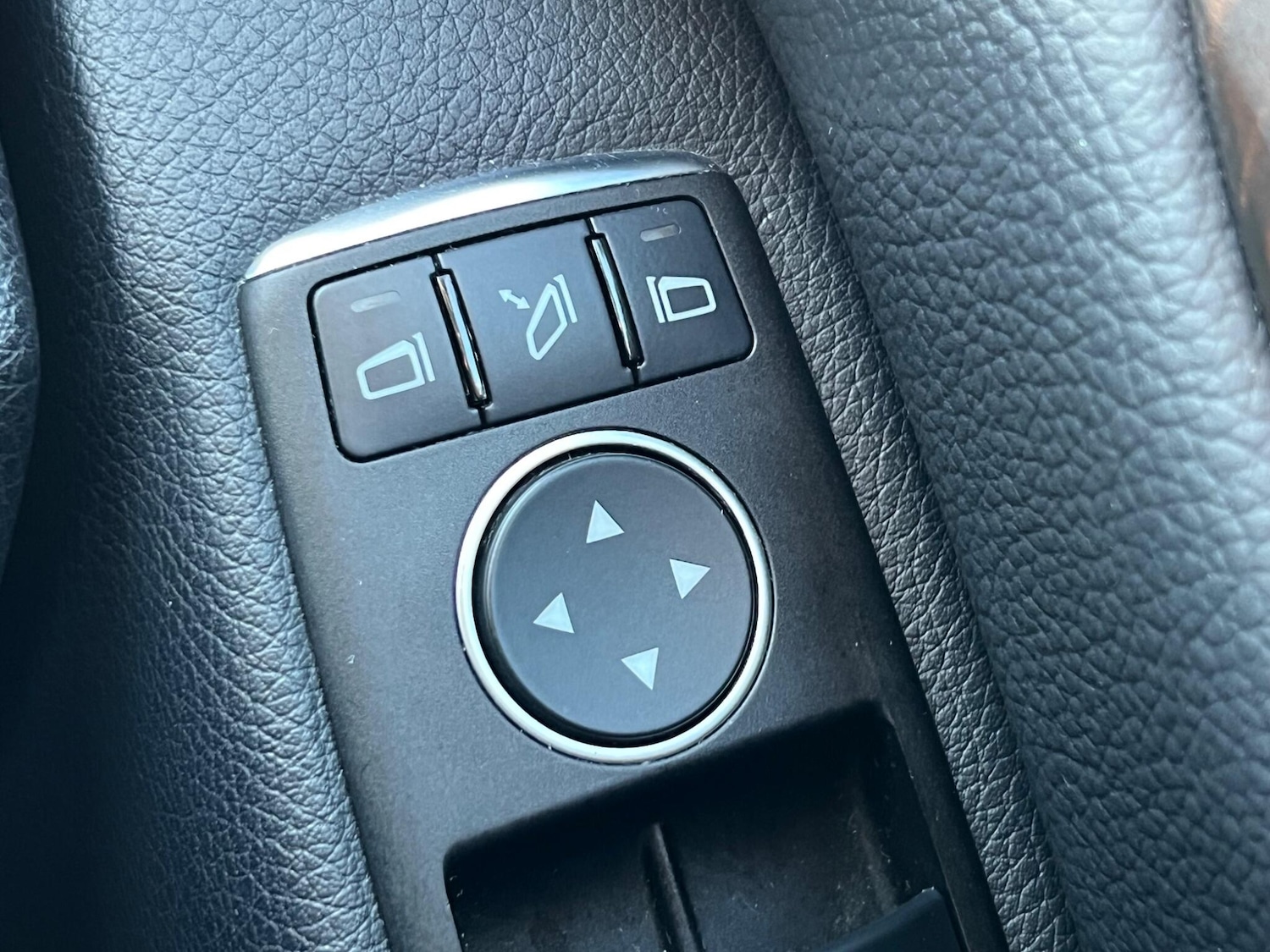 Used Mercedes-Benz C Class 2011 for sale - 76899360: Photo 16