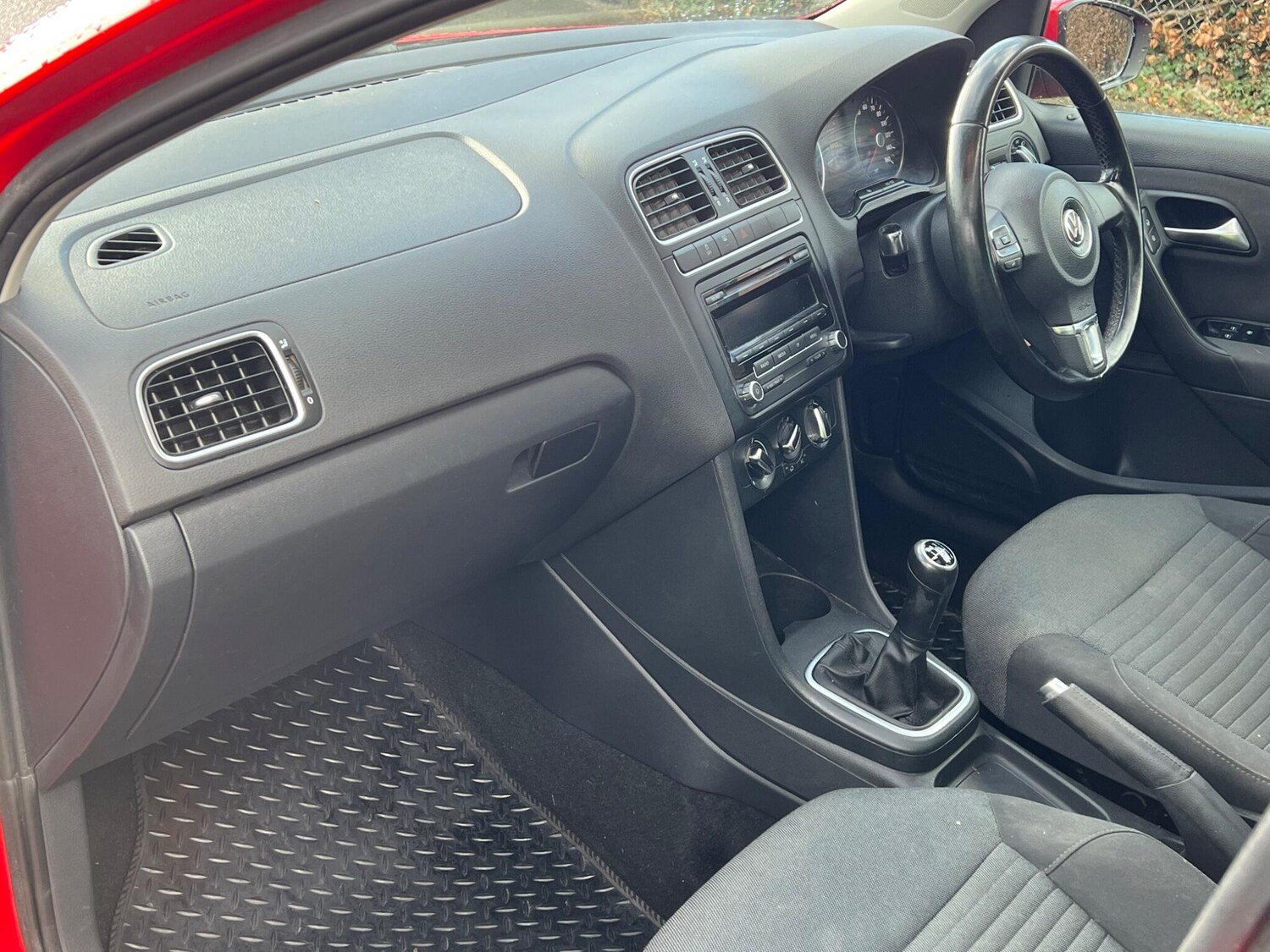 Used Volkswagen Polo for sale - 78215077: Photo 9