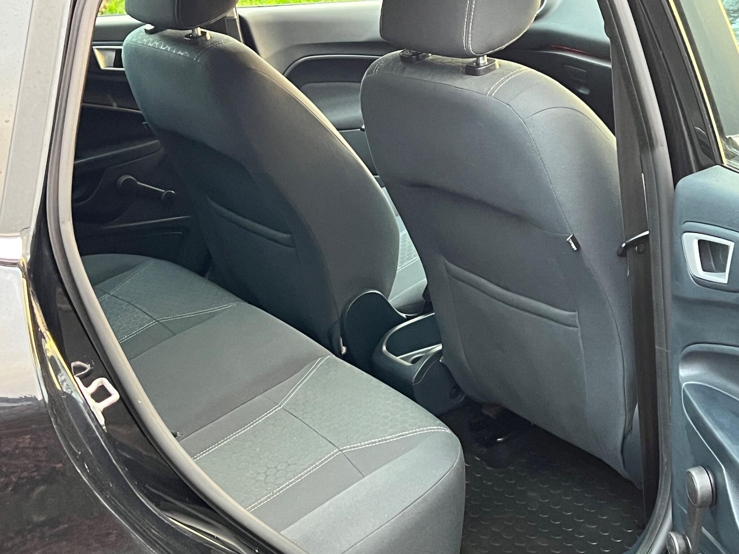 Used Ford Fiesta 2012 for sale - 76850395: Photo 10