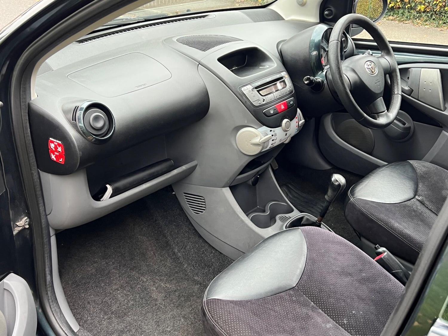 Used Toyota AYGO 2011 for sale - 76380713: Photo 9