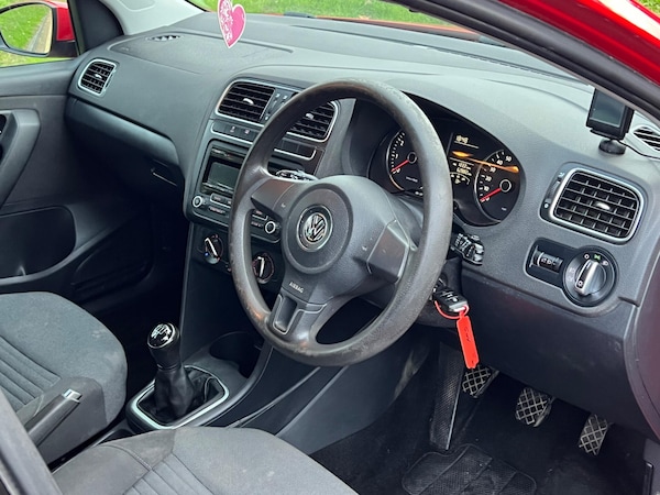 Used Volkswagen Polo 2014 for sale - 76250972: Photo 8