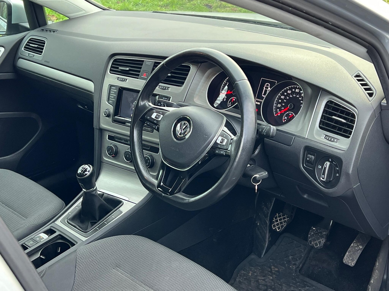 Used Volkswagen Golf 2014 for sale - 77203264: Photo 8