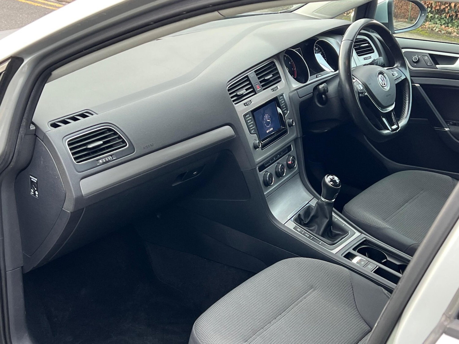 Used Volkswagen Golf 2014 for sale - 77203264: Photo 9